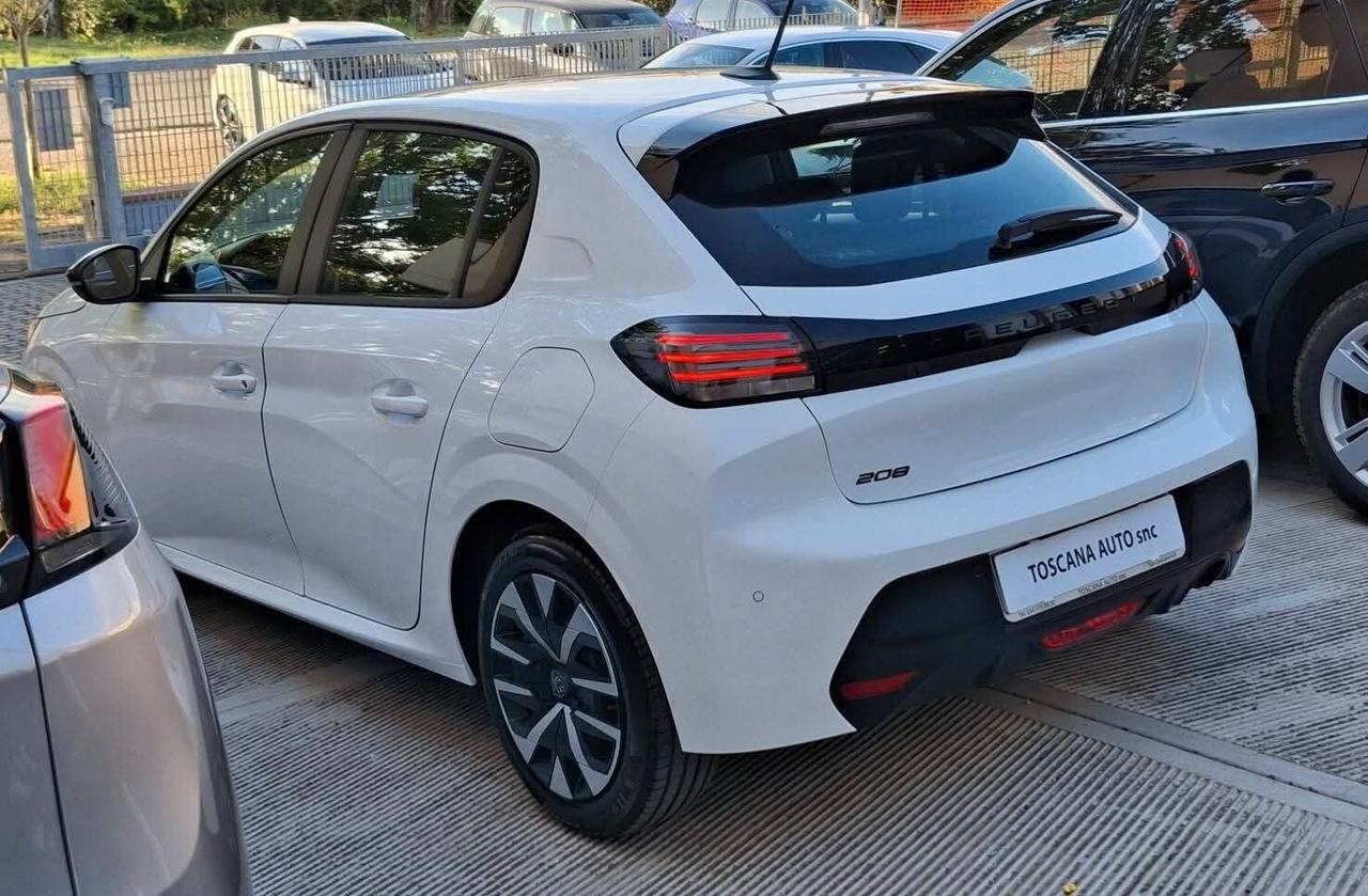 Peugeot 208 12-2024 Allure Pacchetto black