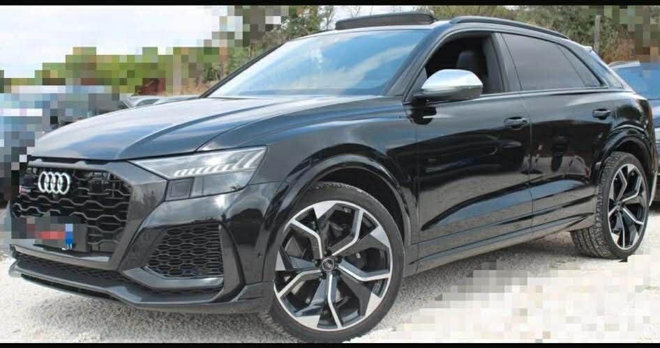 Audi Q8 RS TFSI V8 quattro tiptronic