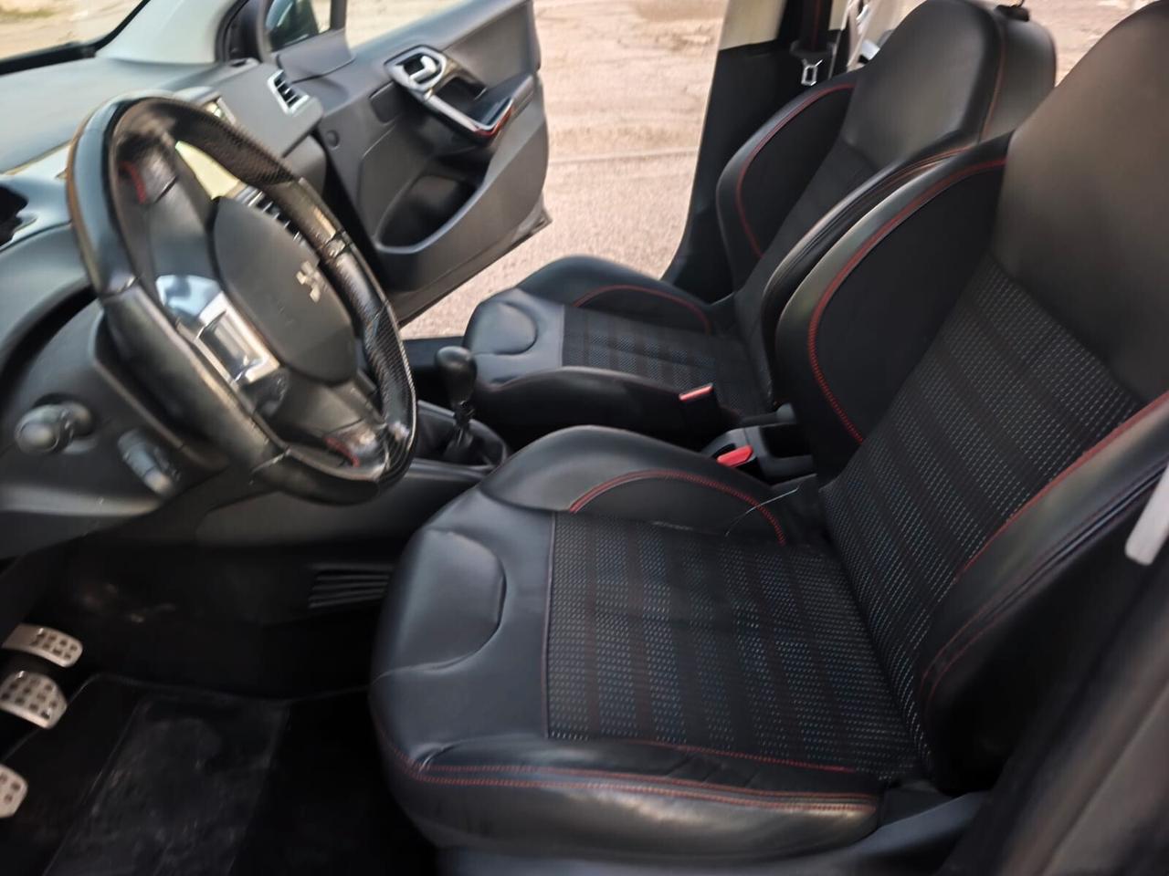 Peugeot 208 GT 2016----1.2 Benzina