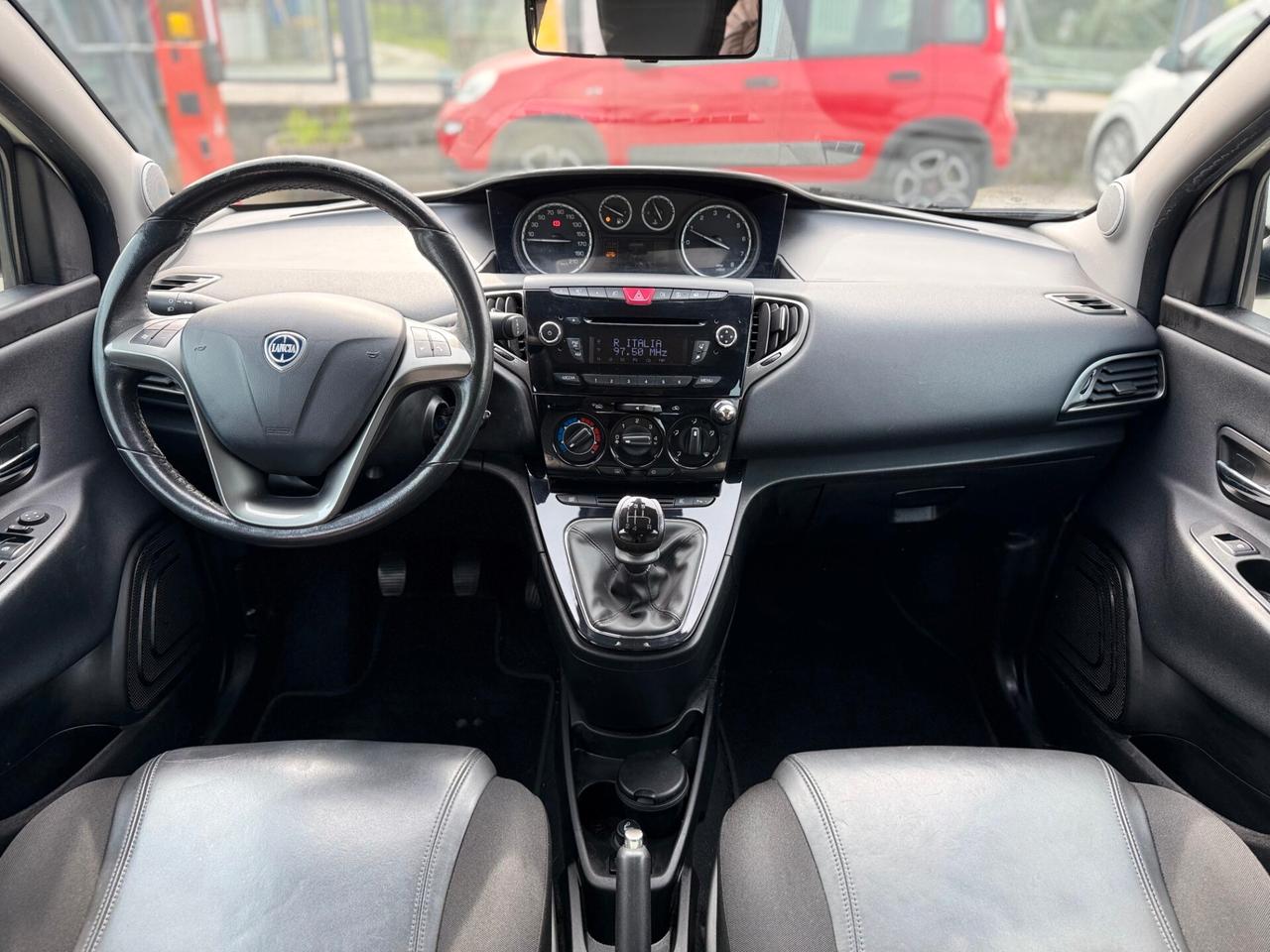 Lancia Ypsilon 1.2 69 CV S&S Platinum