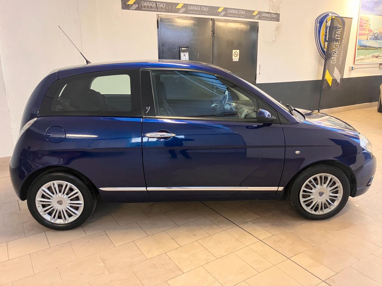 Lancia Ypsilon 1.4 16v Platino NEOPATENTATI