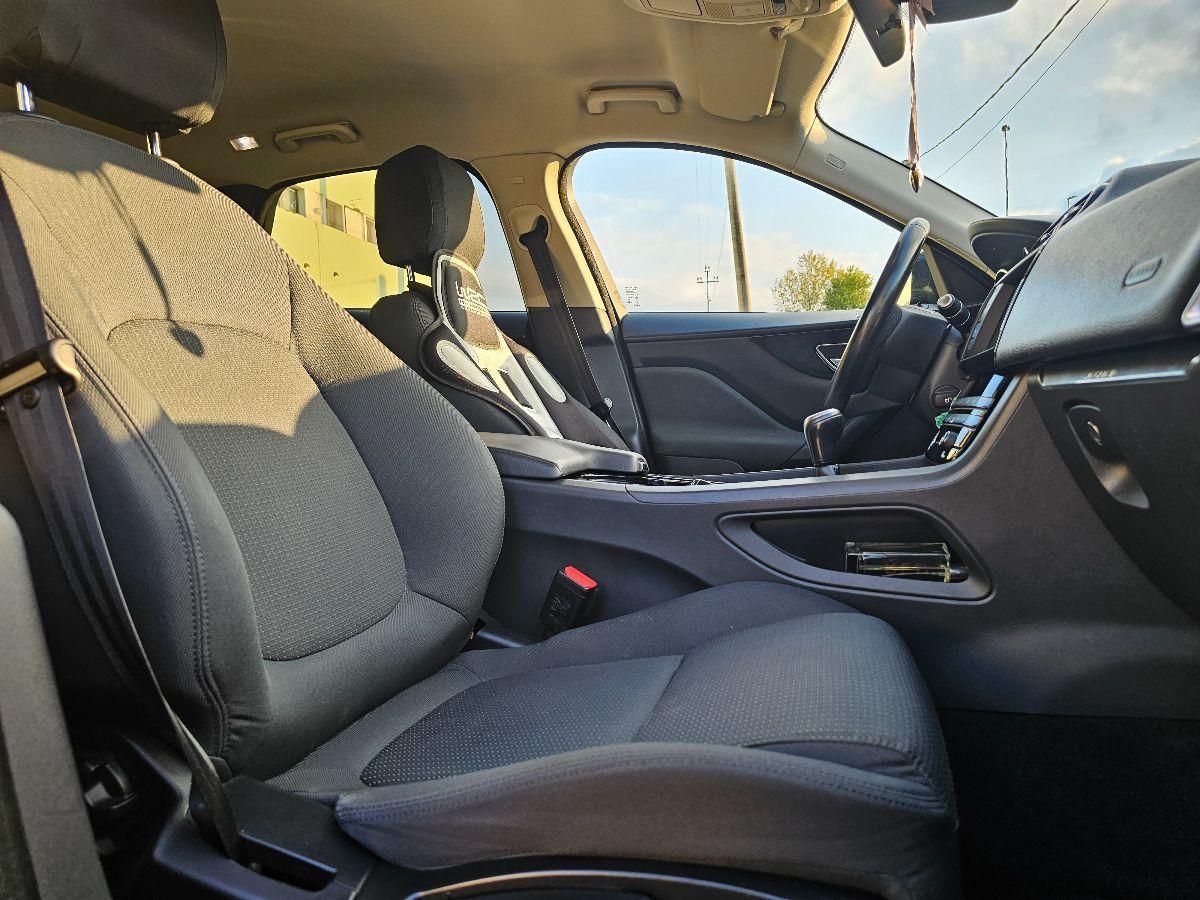 JAGUAR F-PACE 2.0D 180CV 2018 GARANZ FINANZ