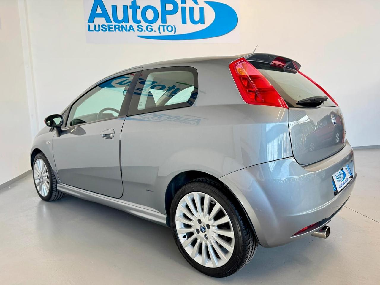 Fiat Grande Punto 1.4 Starjet 16V 3 porte Sport