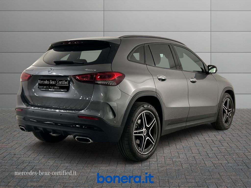 Mercedes GLA 200 200 D Premium 4Matic 8G-DCT