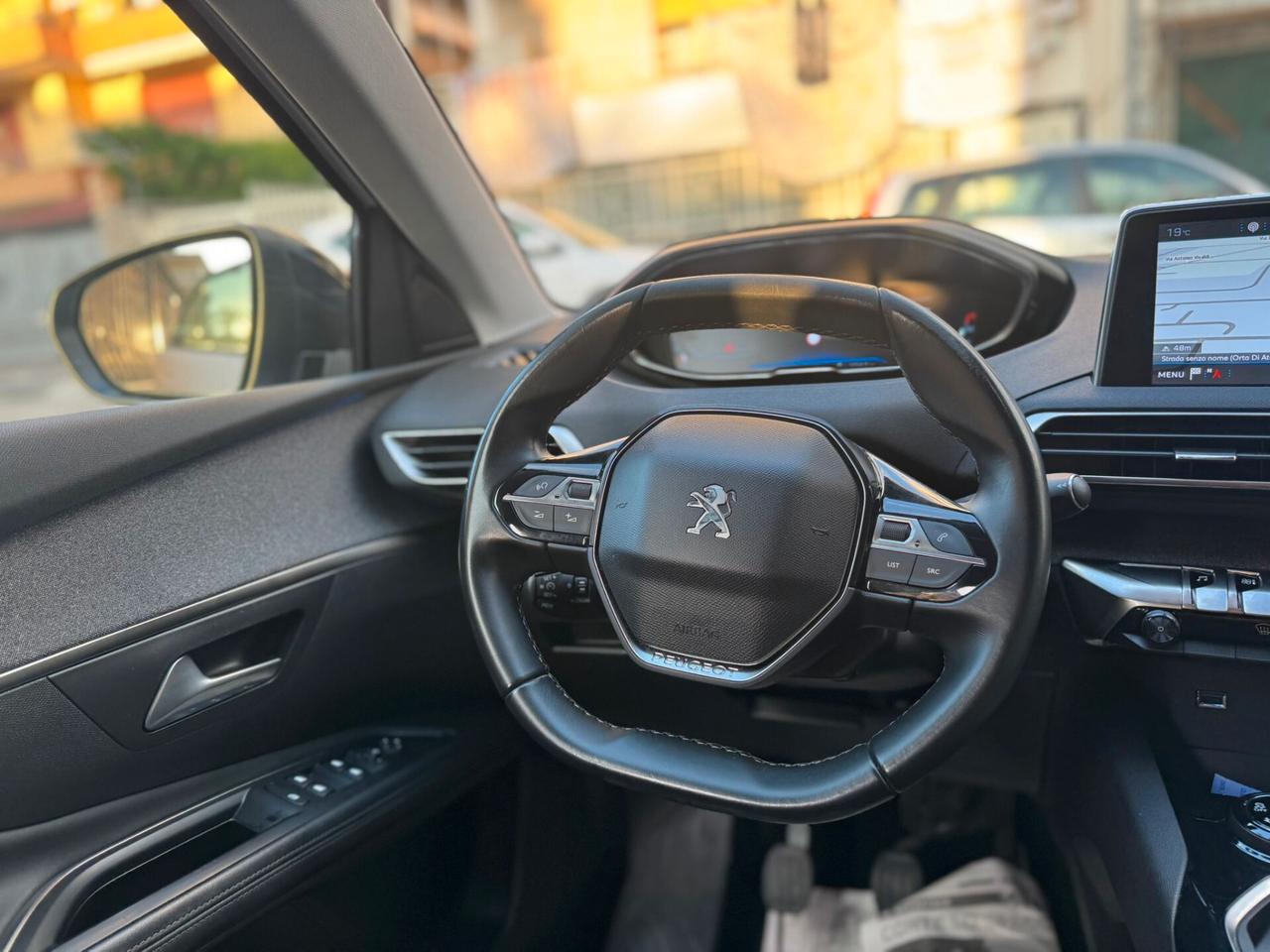 Peugeot 5008 BlueHDi 130 S&S Allure