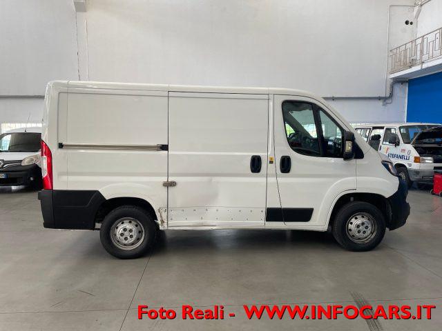 PEUGEOT Boxer 330 2.0 BlueHDi 130 S&S PC-TM Furgone