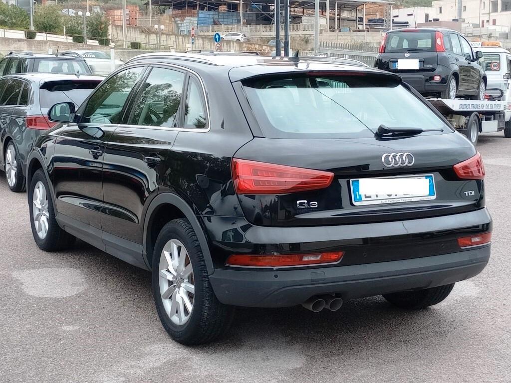 Audi Q3 2.0 TDI 150 CV Business