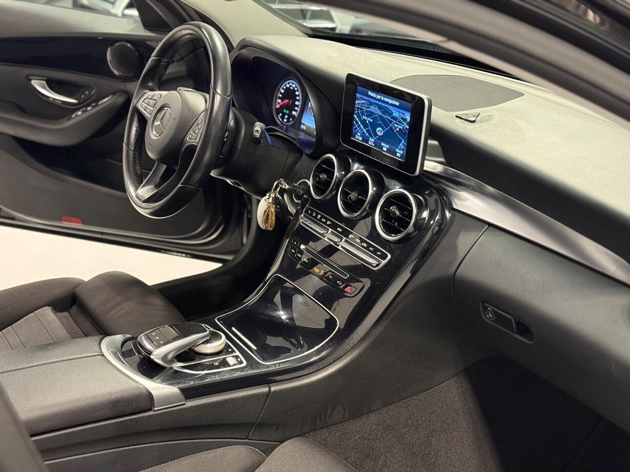 Mercedes-benz C 220d Berlina Sport Automatico !