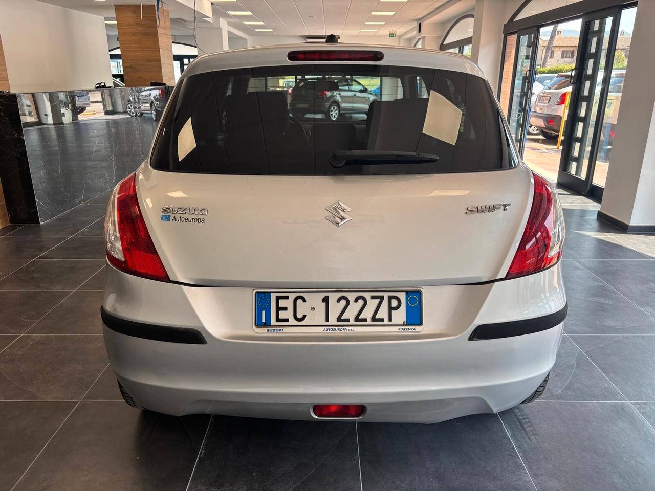 SUZUKI SWIFT ANNO 2010 BZ 1.2 ADATTA NEOPATENTATI KM 77 MILA