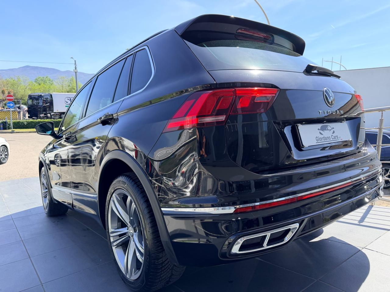 Volkswagen Tiguan 2.0 TDI 150 CV SCR DSG 4MOTION R-Line