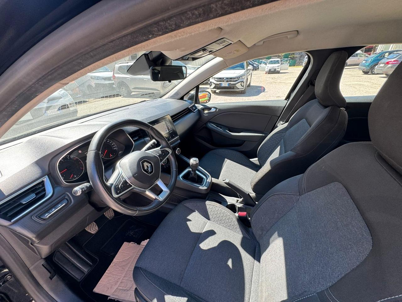 renault clio adatta a neop. garantita