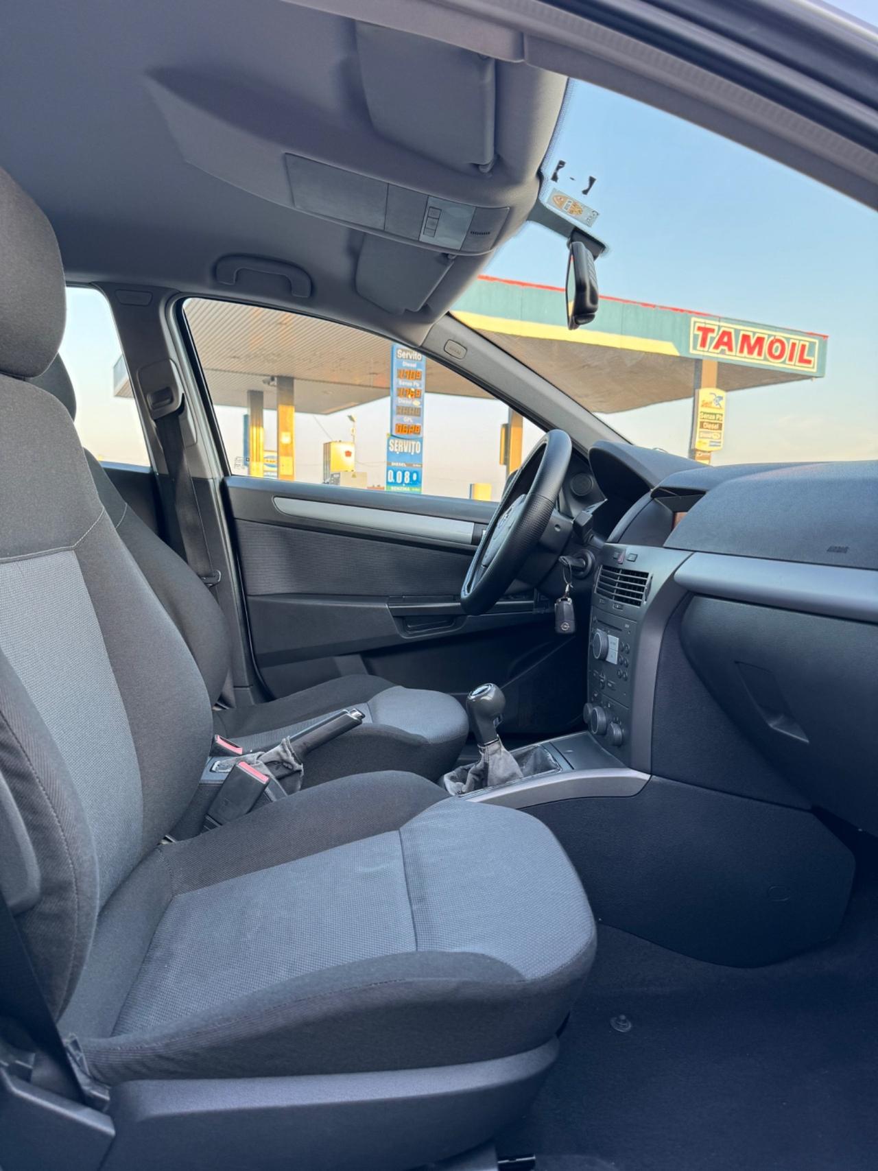 Opel Astra 1.4 16V Twinport 5 porte Club