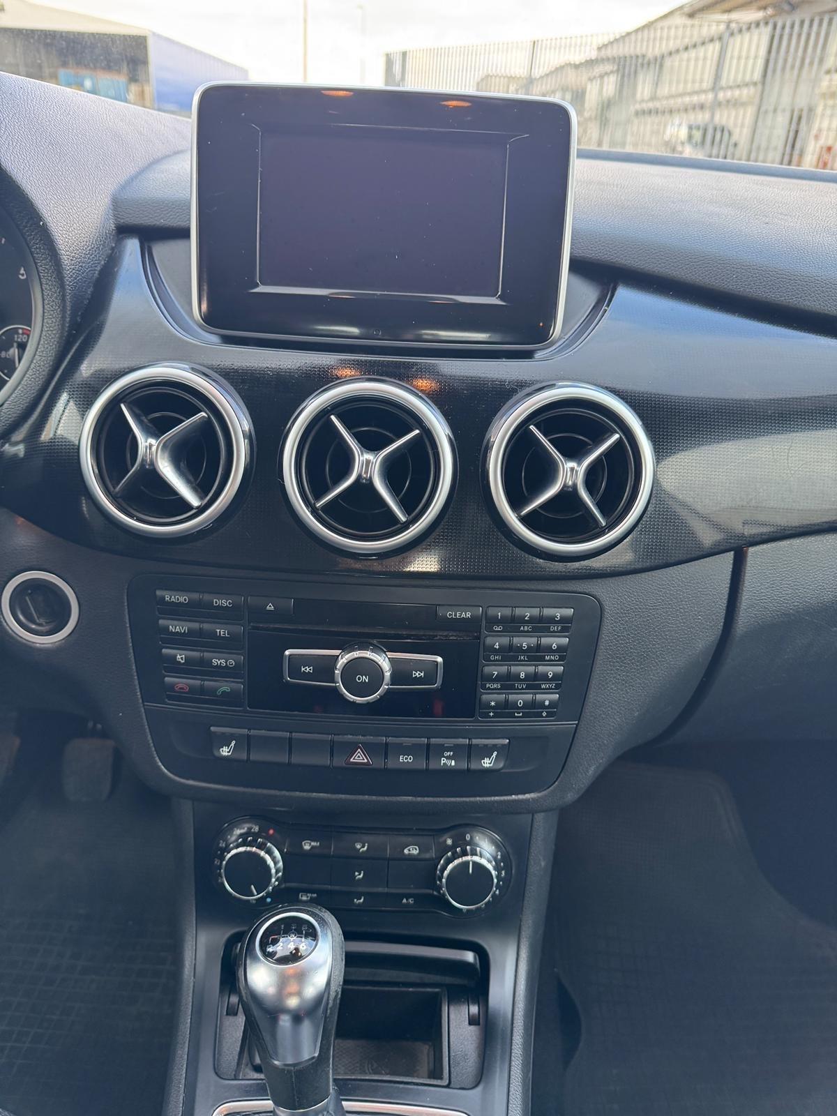 Mercedes-benz B 180 d Premium