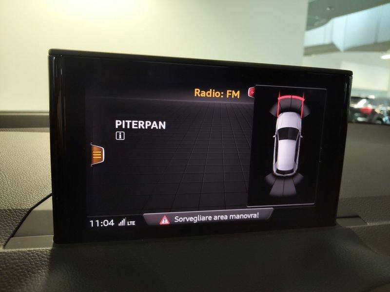 Audi Q2 35 TFSI Identity Black