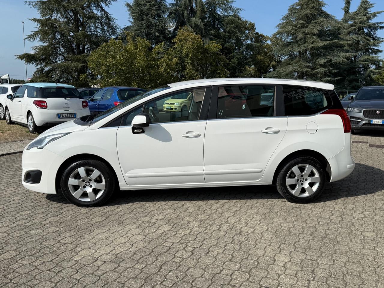 Peugeot 5008 BlueHDi 120 EAT6 S&S Active