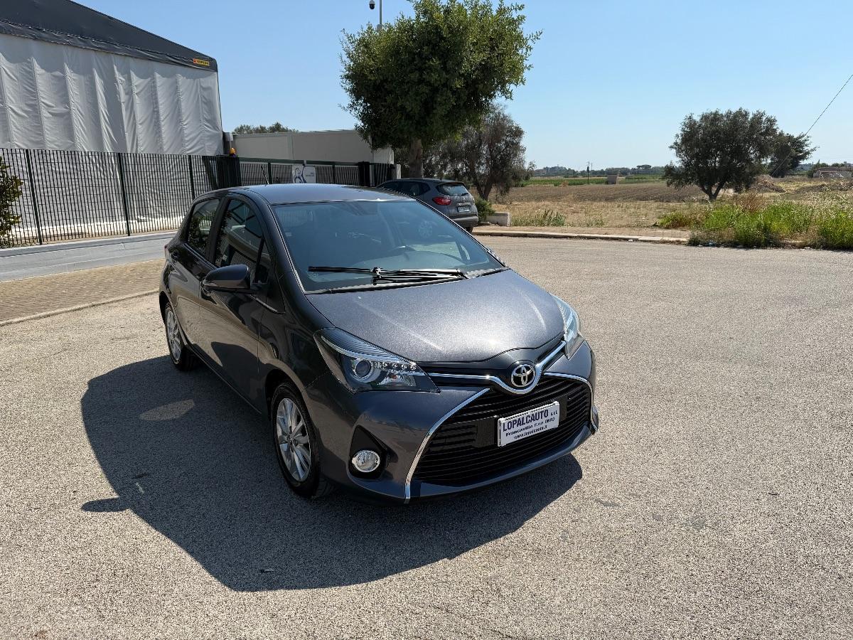 TOYOTA - Yaris - 1.4 D-4D 5p. Lounge MY 16 ; Adatta ai Neopatentati