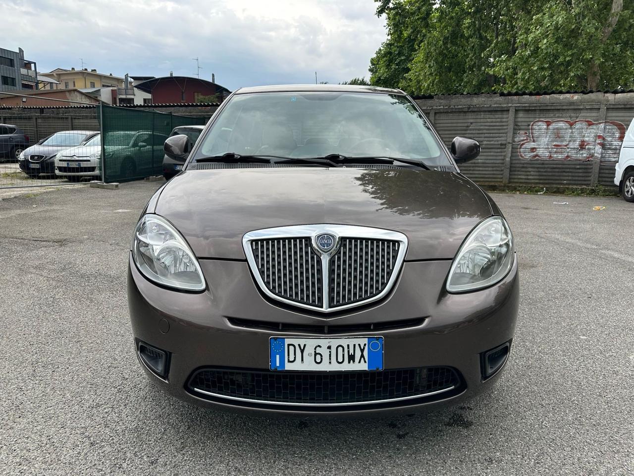 Lancia Ypsilon 1.4 GPL nessun limite di circolazione area B - ok Neopat