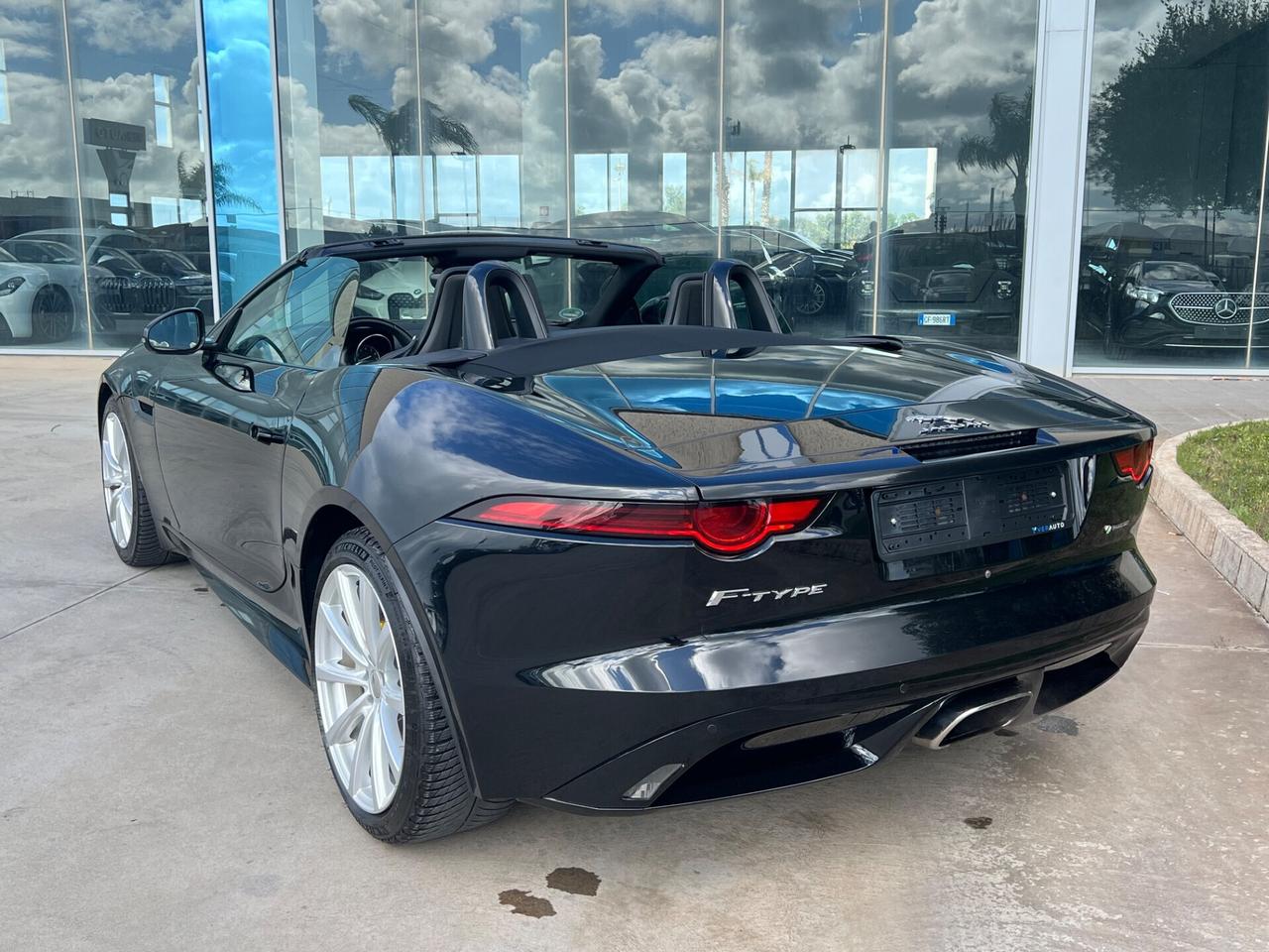 Jaguar F-Type 2.0 aut. Convertibile R-Dynamic - SUPER OFFERTA T.STOCK