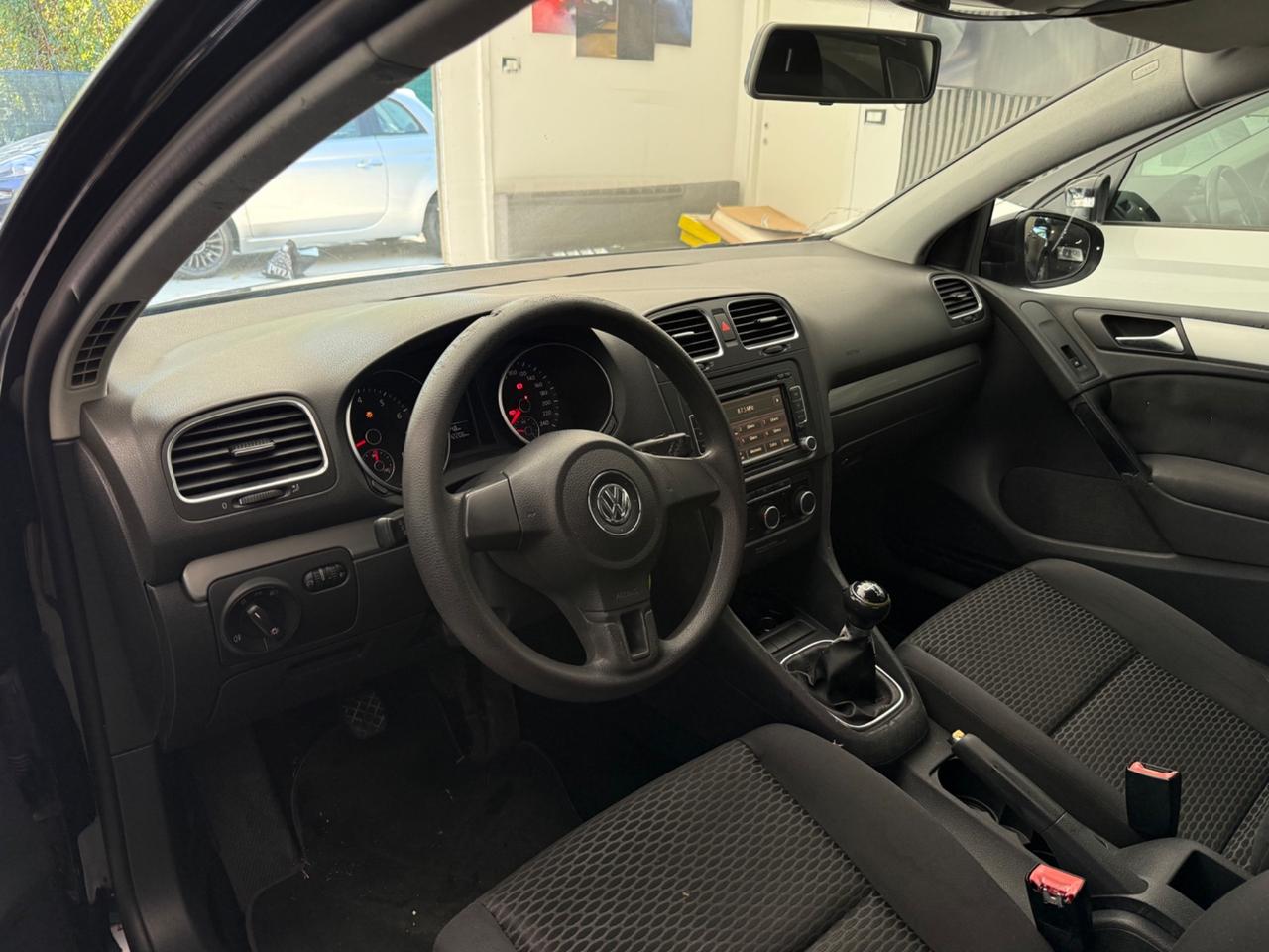 Volkswagen Golf 1.4 benzina neopatentati