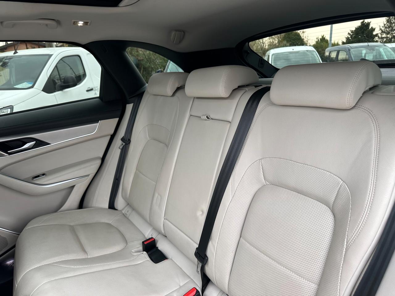 Jaguar F-Pace 2.0d i4 mhev SE awd 163cv auto