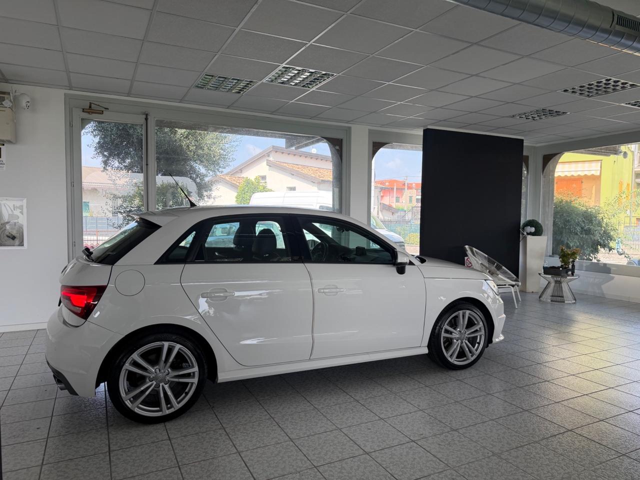 Audi S1 SPB 2.0 TFSI quattro