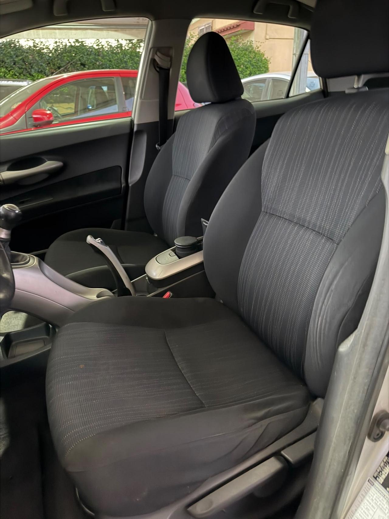 Toyota Auris 1.4 D-4D 5 porte Sol MY'08