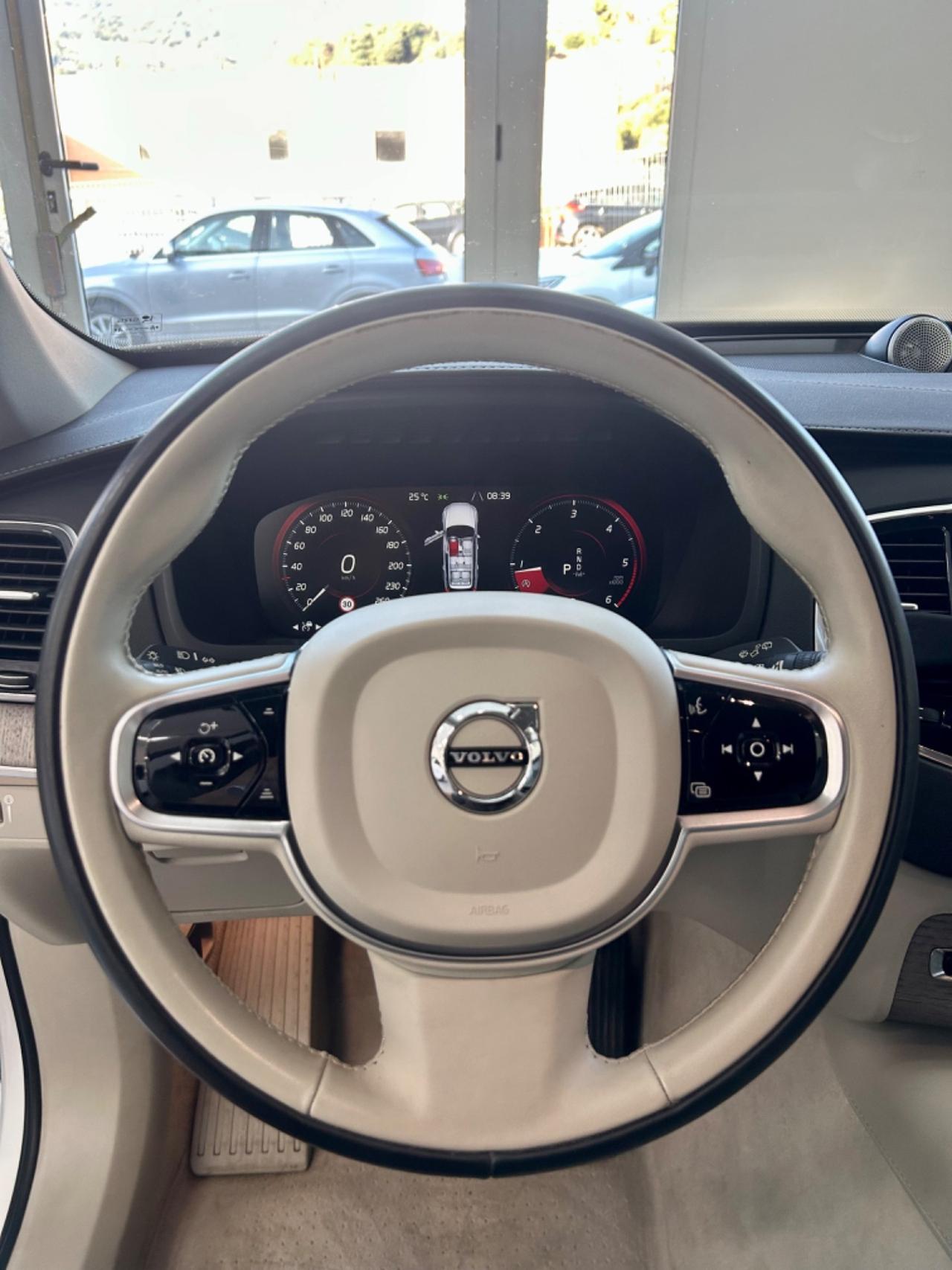 Volvo XC 90 AWD automatico 7 posti R-design FINANZIABILE