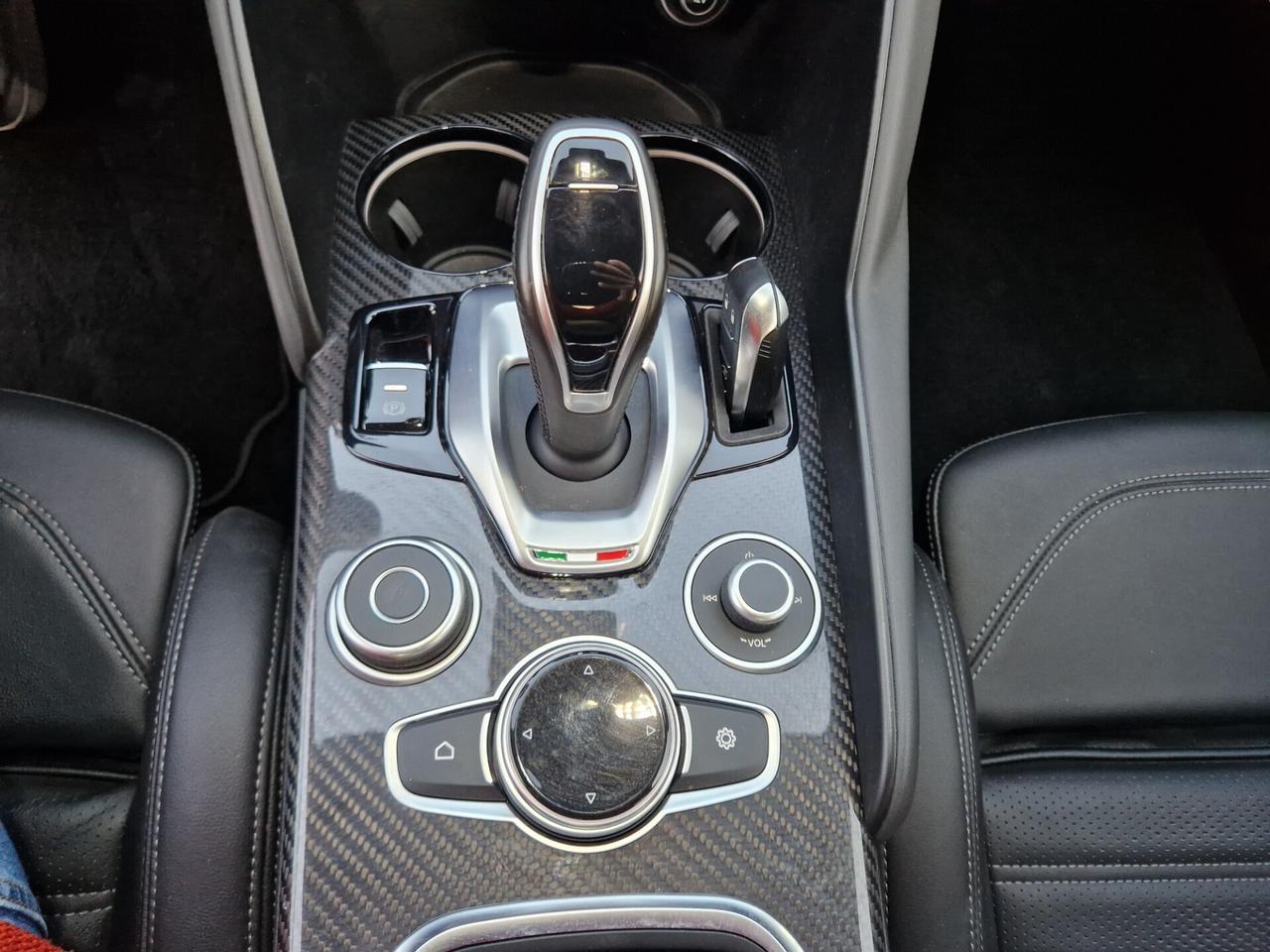 Alfa Romeo Giulia 2.9 510Cv Quadrifoglio - 2022