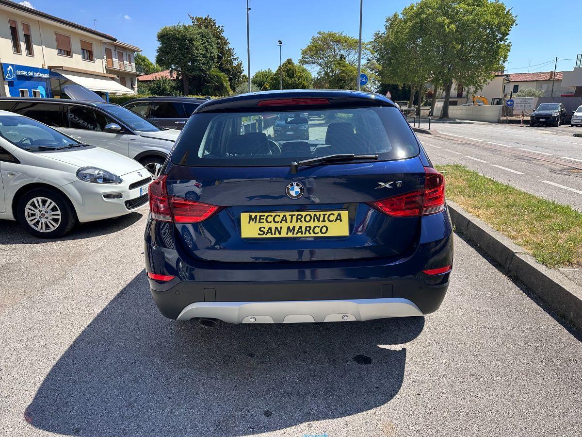 BMW - X1 - sDrive18d X Line