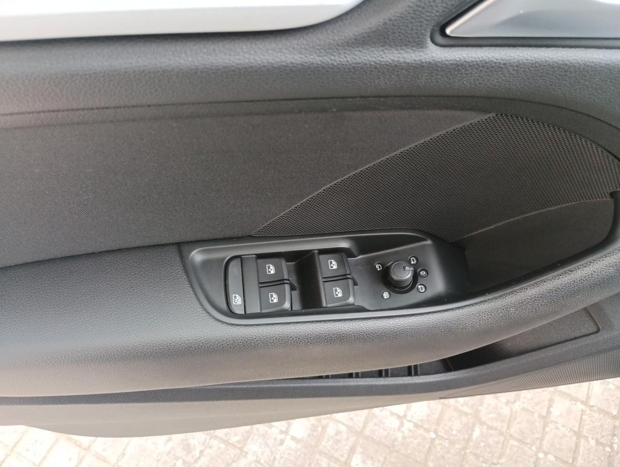 Audi A3 SPB 1.6 TDI 116 CV S tronic Design