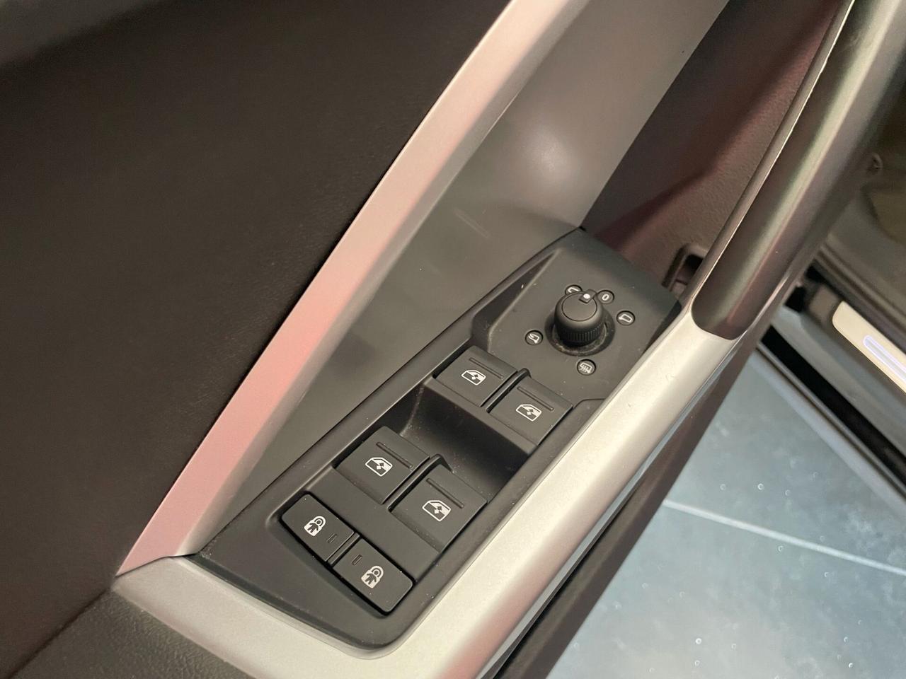 AUDI Q3 SPTB 35TDI 150cv S-TRONIC S-LINE