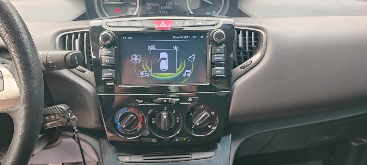 Lancia Ypsilon 1.2 GPL CON ANTIFURTO