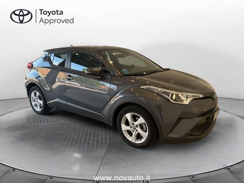 Toyota C-HR 1.8 Hybrid E-CVT Active