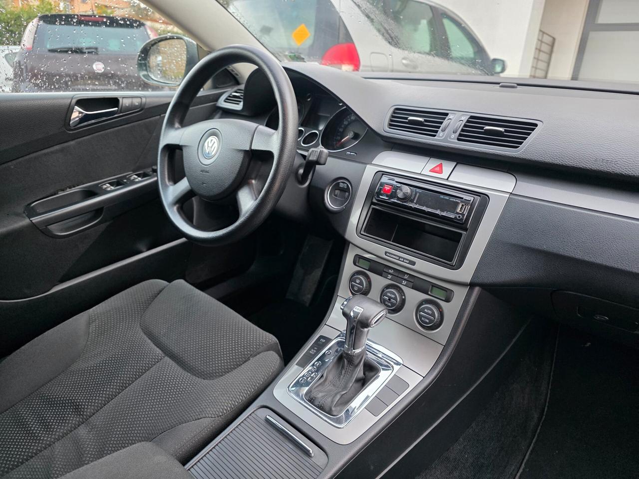 Volkswagen Passat 2.0 16V TDI Var. DSG Comfortline