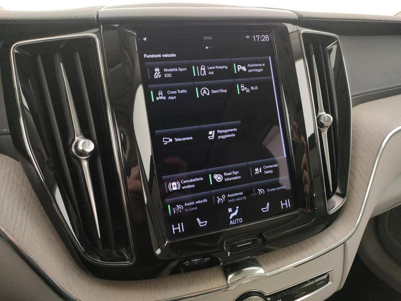 Volvo XC60 2.0 b5 Inscription awd