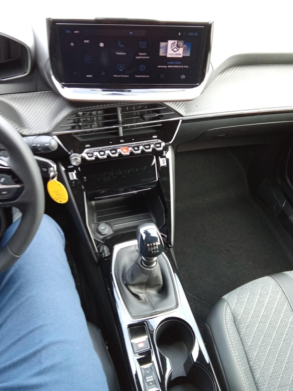 Peugeot 2008 PureTech 100 S&S Allure