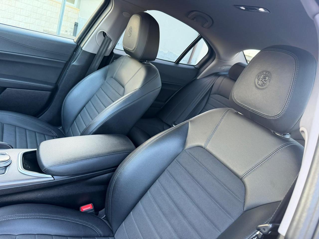 Alfa Romeo Giulia 2.2 Turbodiesel 190 CV AT8 Sprint