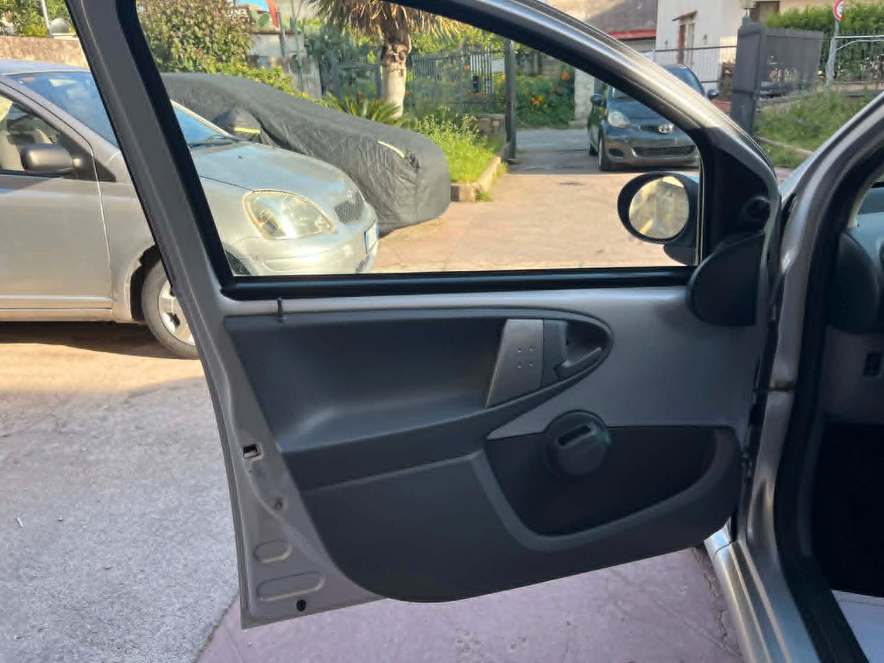 TOYOTA AYGO 1.0 68CV 2011 EURO 5 FULL BENZINA