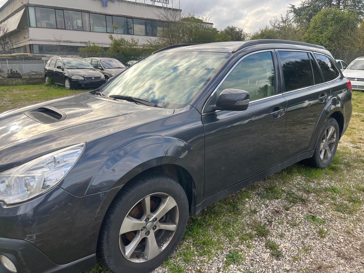 Subaru OUTBACK 2.0D AWD Trend Leather (peoblema albero a camme )