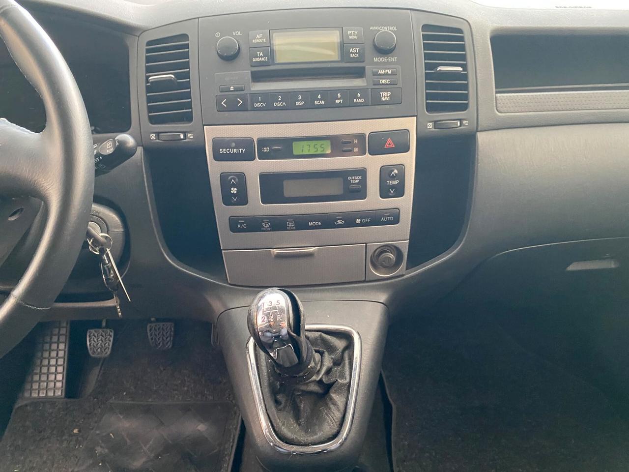 Toyota Corolla Verso 1.6 benz 110cv full 2004