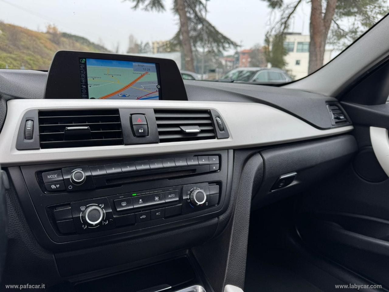 BMW 320d Touring Business aut.