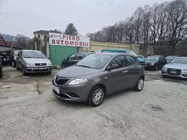 Lancia Ypsilon 1.2 69 CV 5 porte Silver