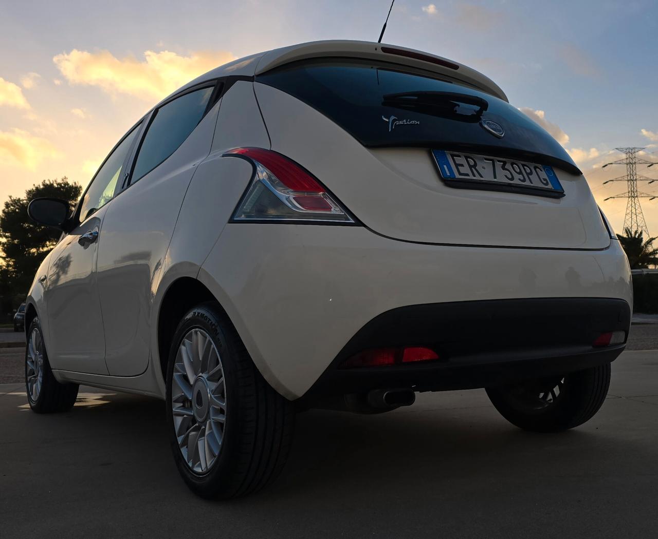 Lancia Ypsilon 1.3 MJT 16V 95 CV 5 porte S&S Platinum