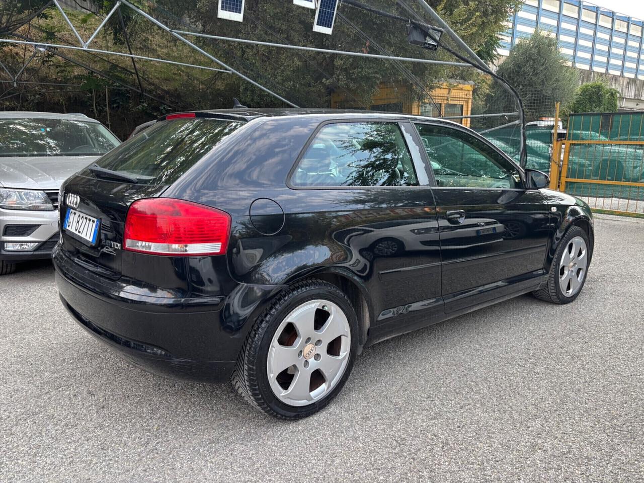 Audi A3 - 2.0 16V TDI Attraction