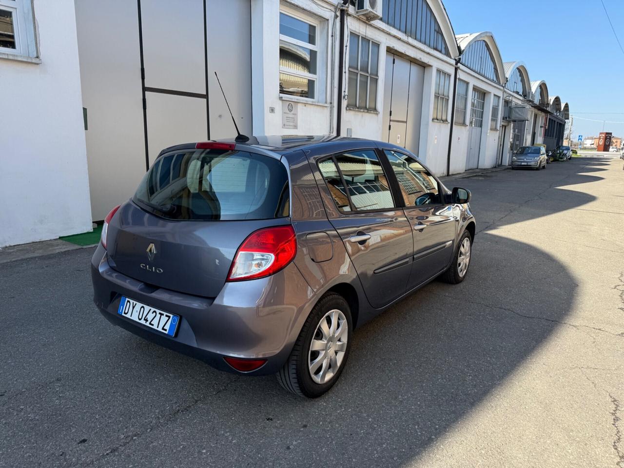 Renault Clio 1.2 16V 5 porte GPL Neopatentati Ok