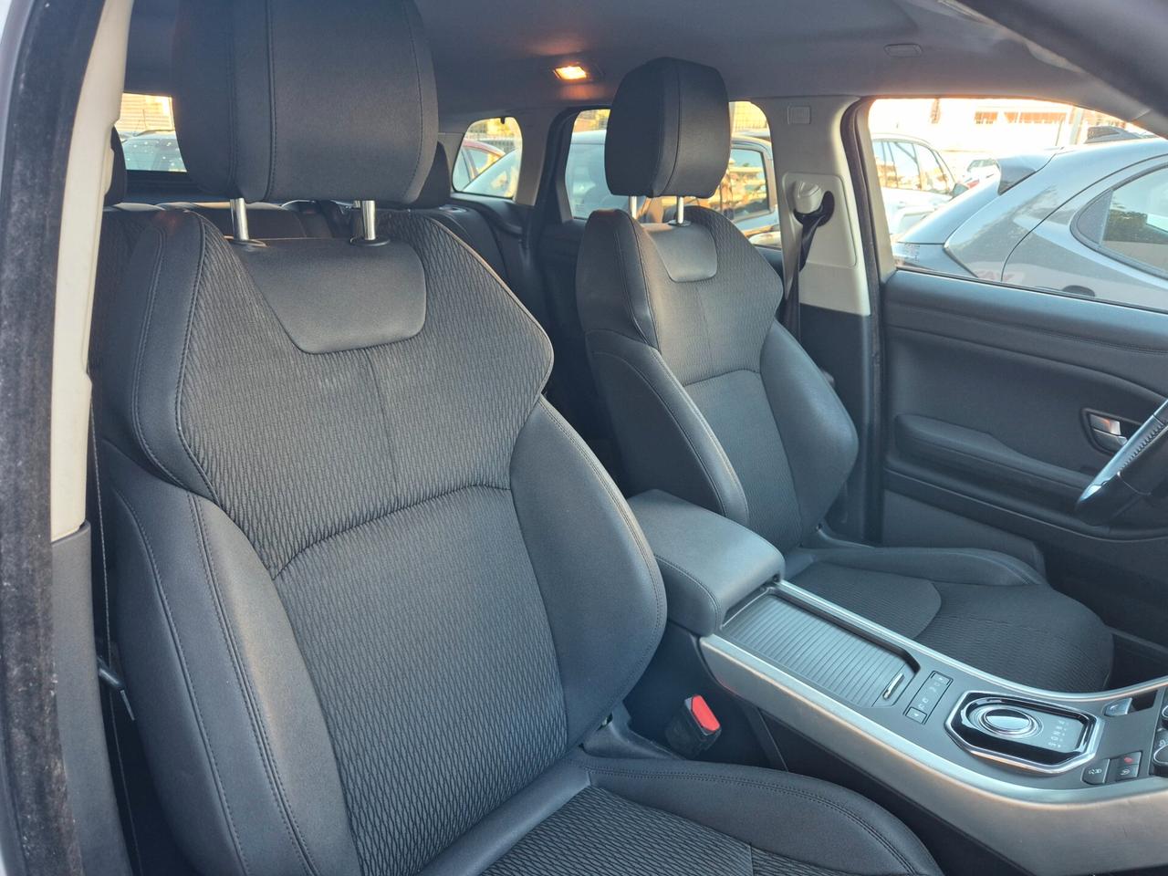 Land Rover Range Evoque 2.0 TD4 150 CV 5p. SE Dynamic