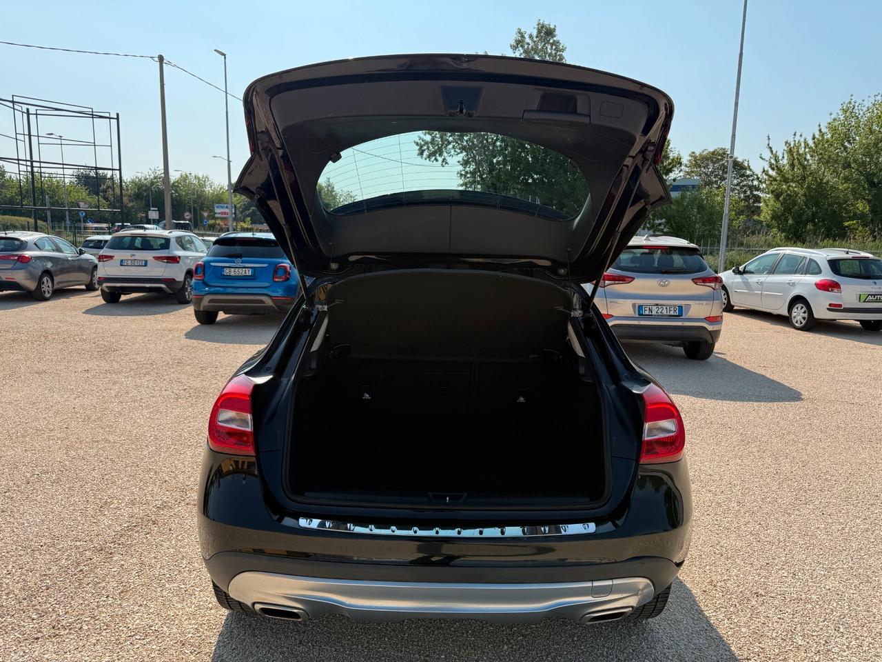 Mercedes-benz GLA 180 CDI Premium