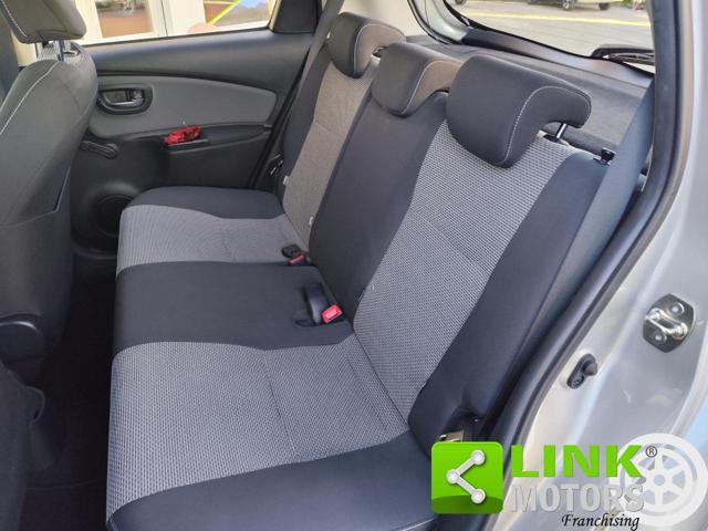 TOYOTA Yaris 1.5 Hybrid 5 porte Active NEOPAT. GARAN.INCLUSA