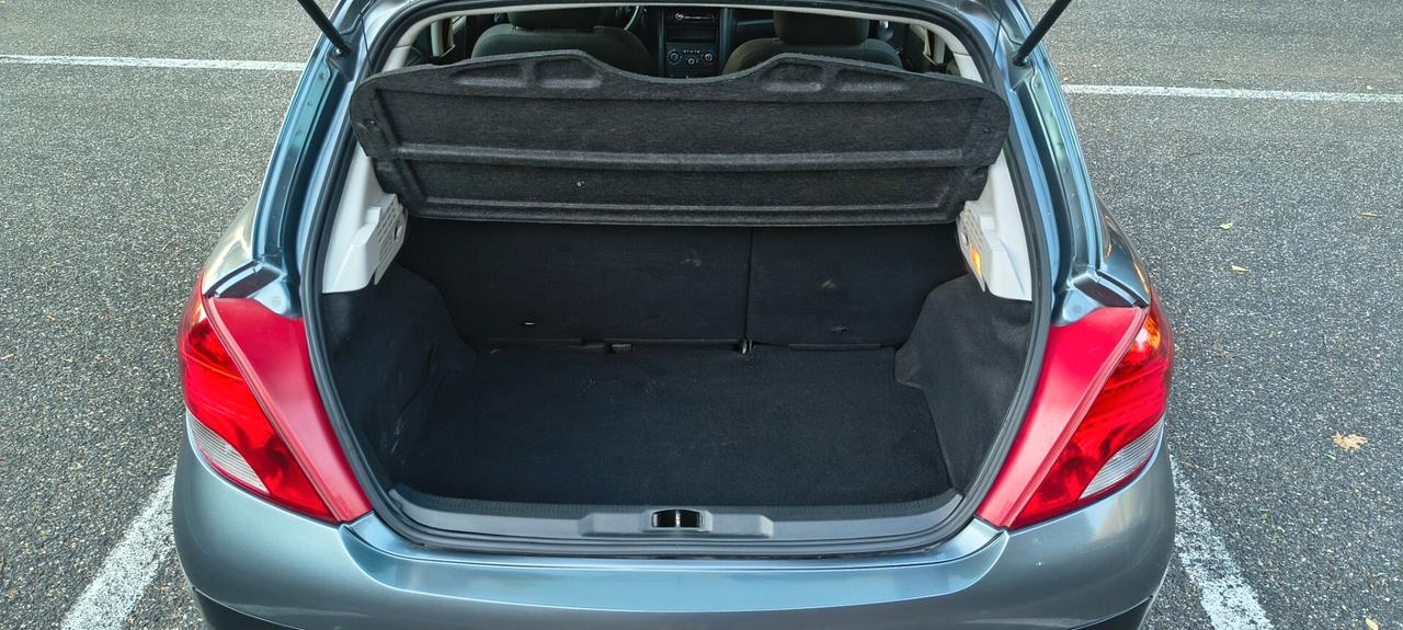 Peugeot 207 1.4 HDi 70CV 5p. Access
