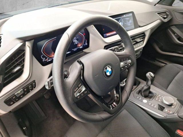 BMW 118 i 5p. Advantage